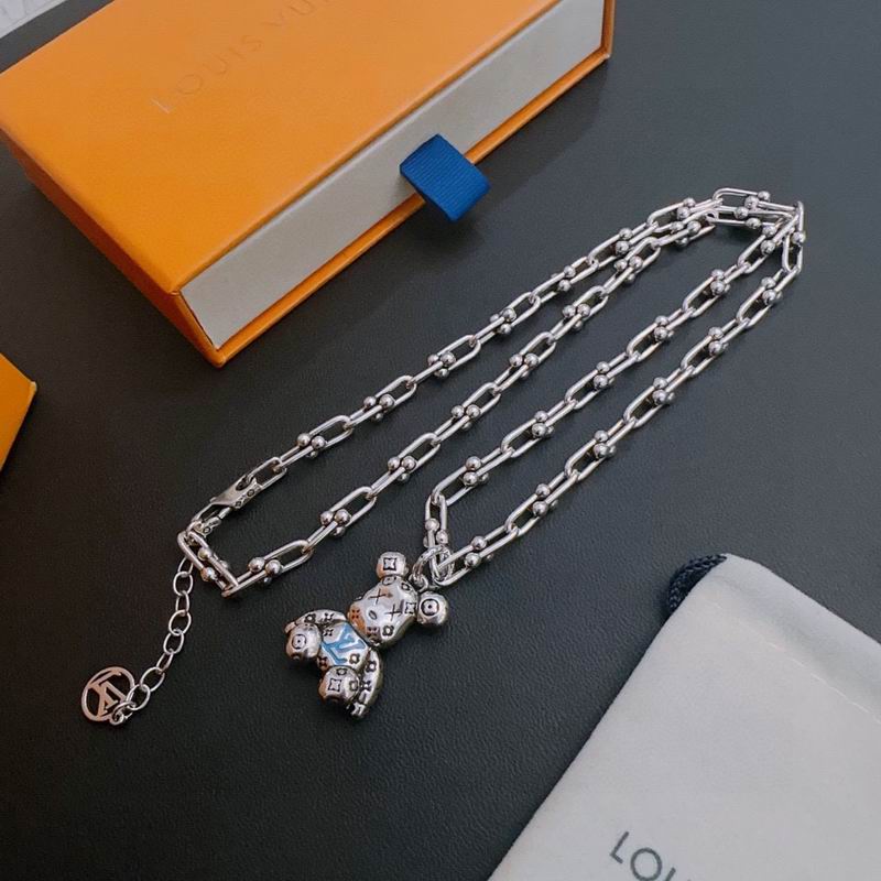 LV Necklace 02lyr53